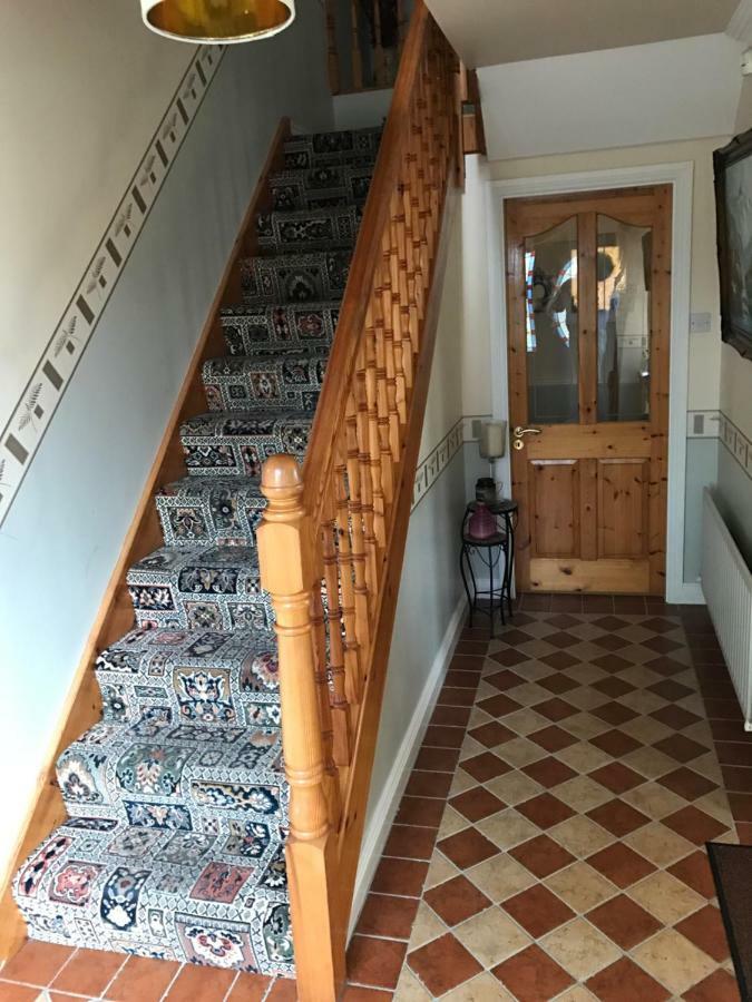 Derreen Tighue House Трали Экстерьер фото